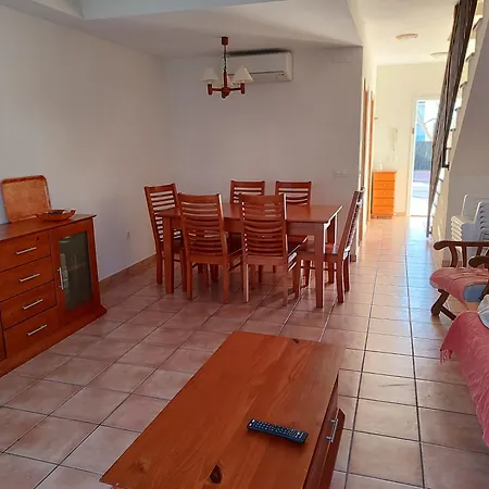 Adosado Con Piscina